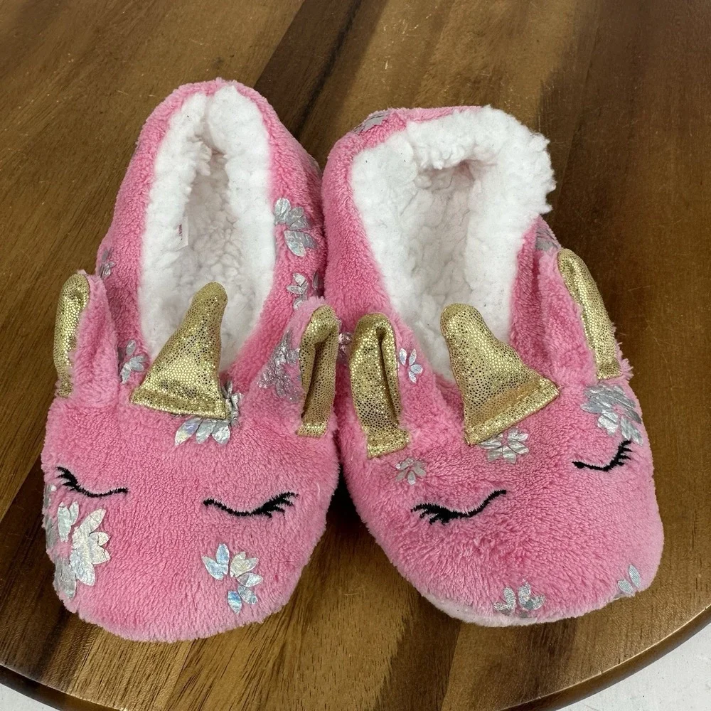 New Little Kids BMagical By Btween Pink Rainbow Fuzzy Lined Slippers Size 2 C